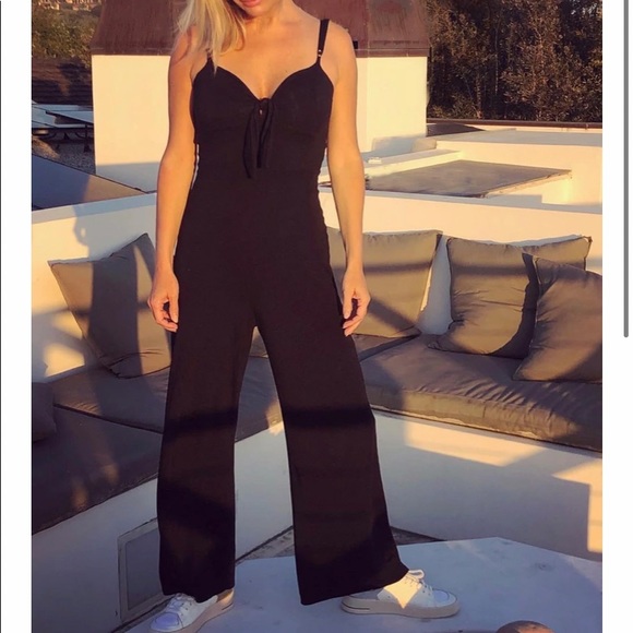 Black Jumpsuit Hourglass Wide Leg NWT - Picture 1 of 6